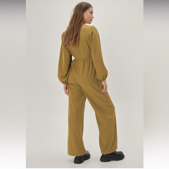 NastyGal Belted Detail Puff Sleeve Flared Jumpsuit - Picture 3 of 10